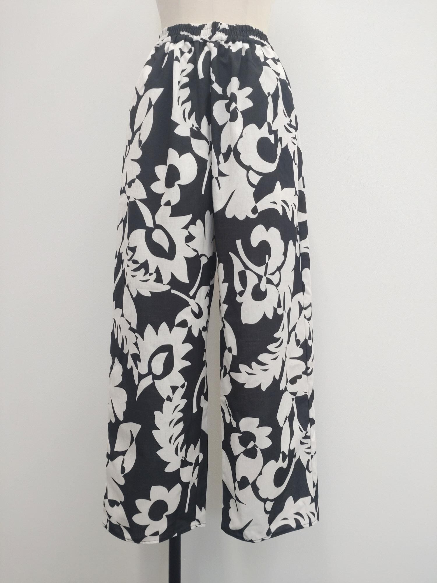 【NEW ARRIVAL】ノーブルフラワーワイドパンツ