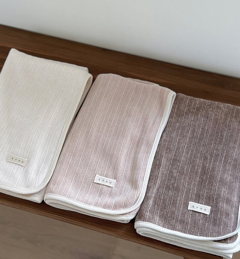 〈予約アイテム〉EYOU ブランケット / ベルベティブランケット