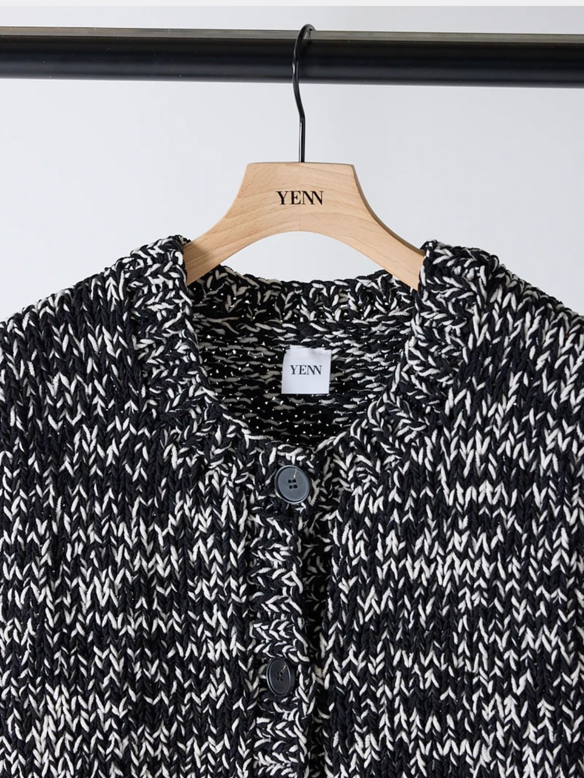 YENN イエン ミックスハンドニットベスト ブラック YENN イエン ミックスハンドニットベスト ブラック YENN イエン