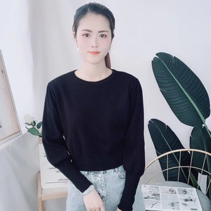 ラウンドネックニット