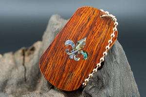 【 エスニックなローズウッド 】 ココボロ ドッグタグ象嵌 フルールドリス