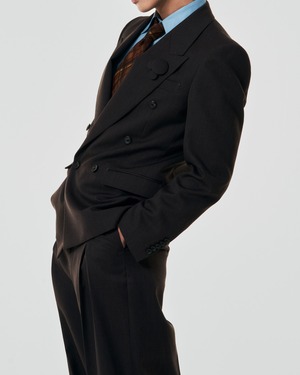 【CONCAVE】WOOL DOUBLE-BREASTED JACKET "BROWN"