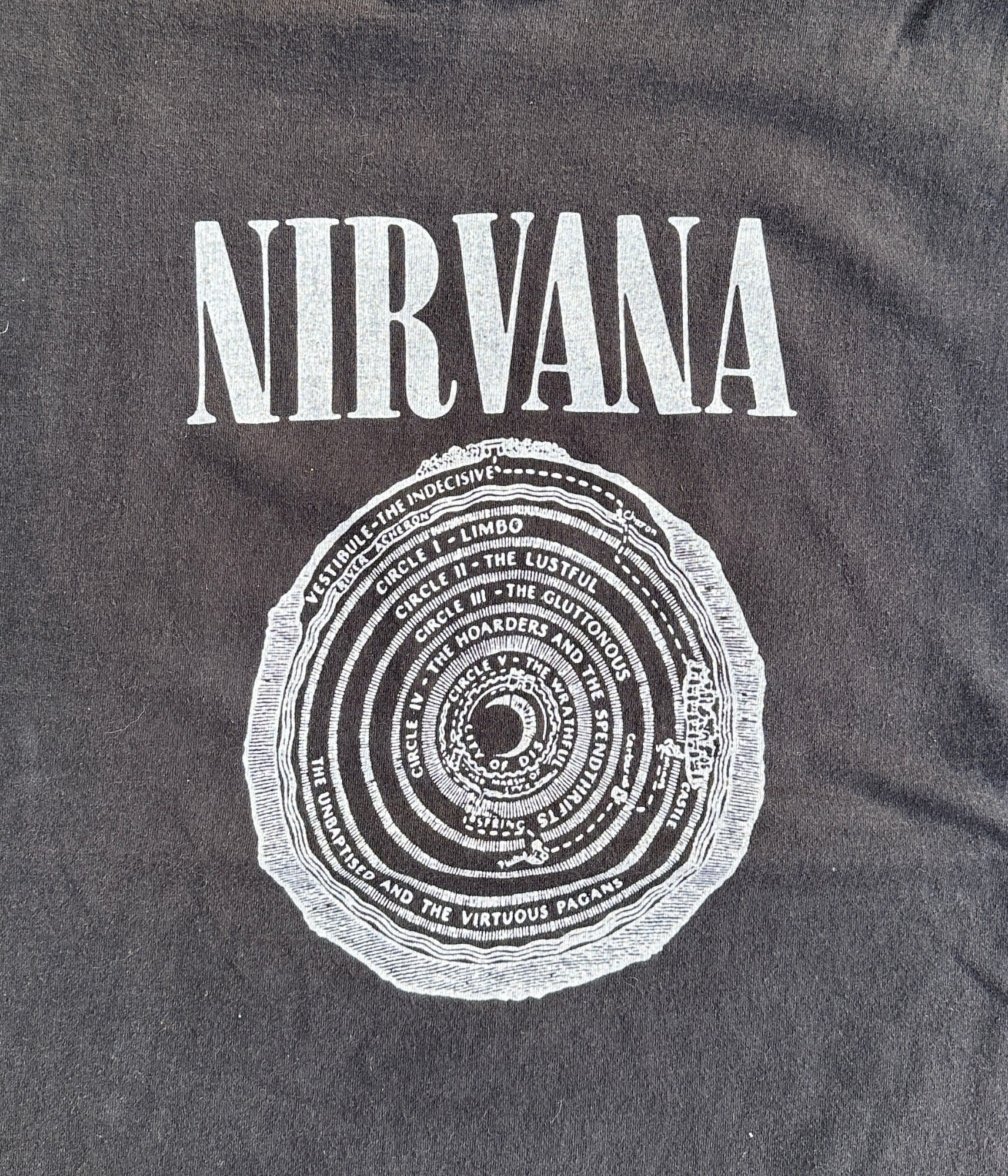 NIRVANA- Vintage 90s XL Rock Band T-shirt | BEGGARS BANQUET NIRVANA- Vintage 90s XL Rock Band T-shirt | BEGGARS BANQUET