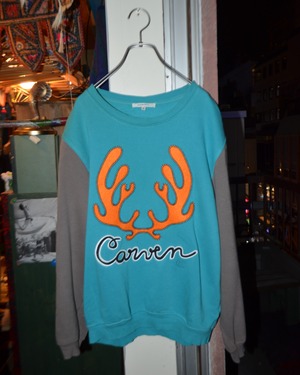[S] sweat shirt
