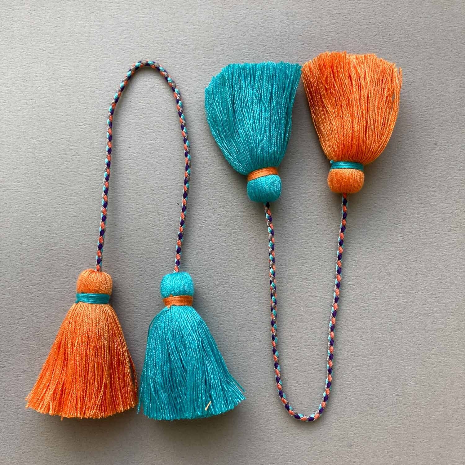 バイカラー大きめタッセル付きコード | Dua-アクセサリーパーツショップ