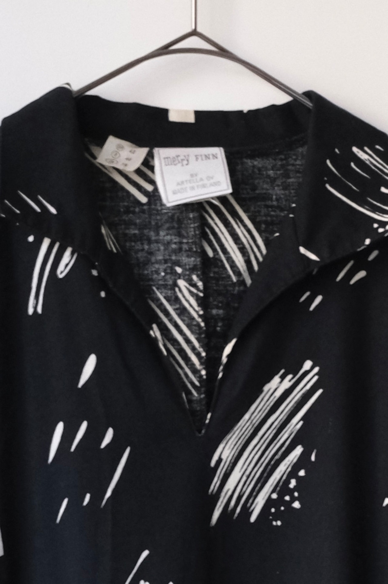 Abstract print balloon sleeve dress