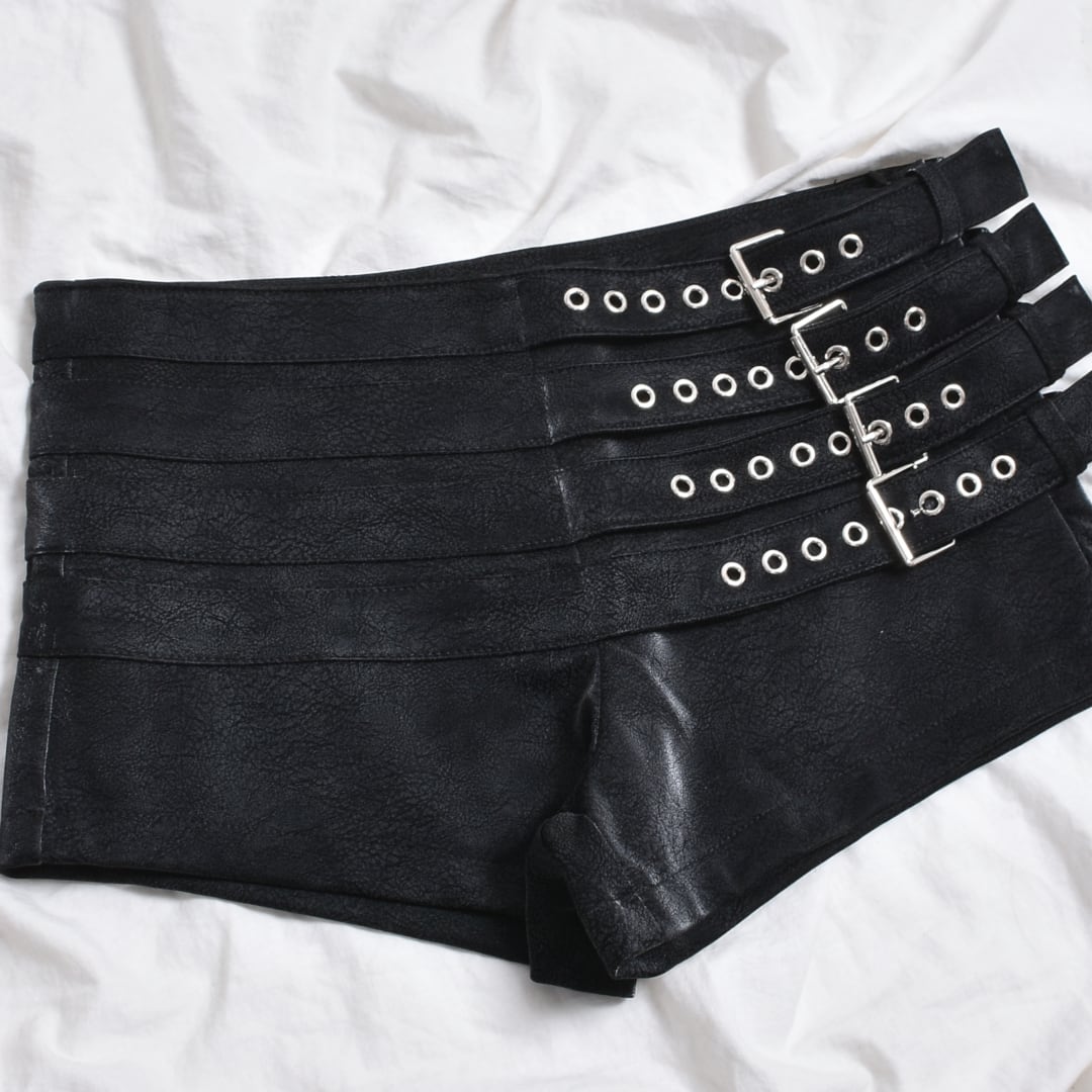 【9/16新着】4ベルトショートパンツ