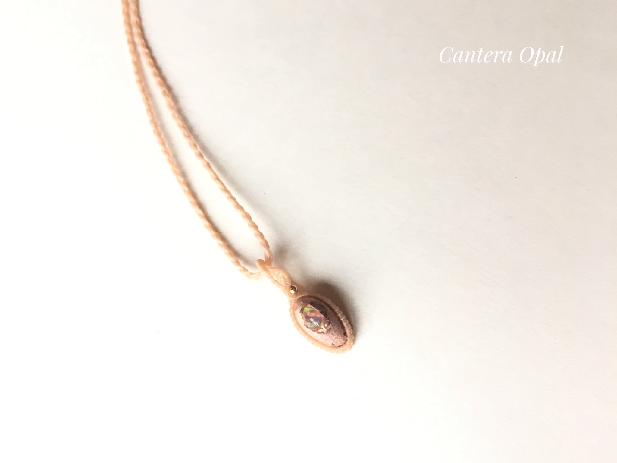 カンテラオパール macramé necklace