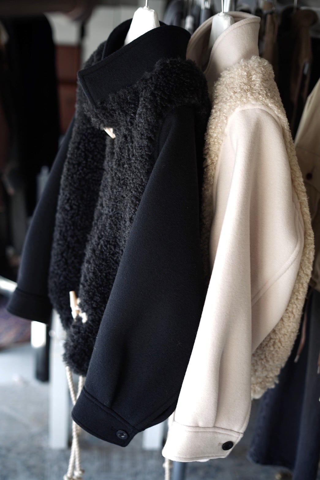 HYKE DOUBLE FACE FAUX SHEARLING DUFFEL DOUBLE FACE