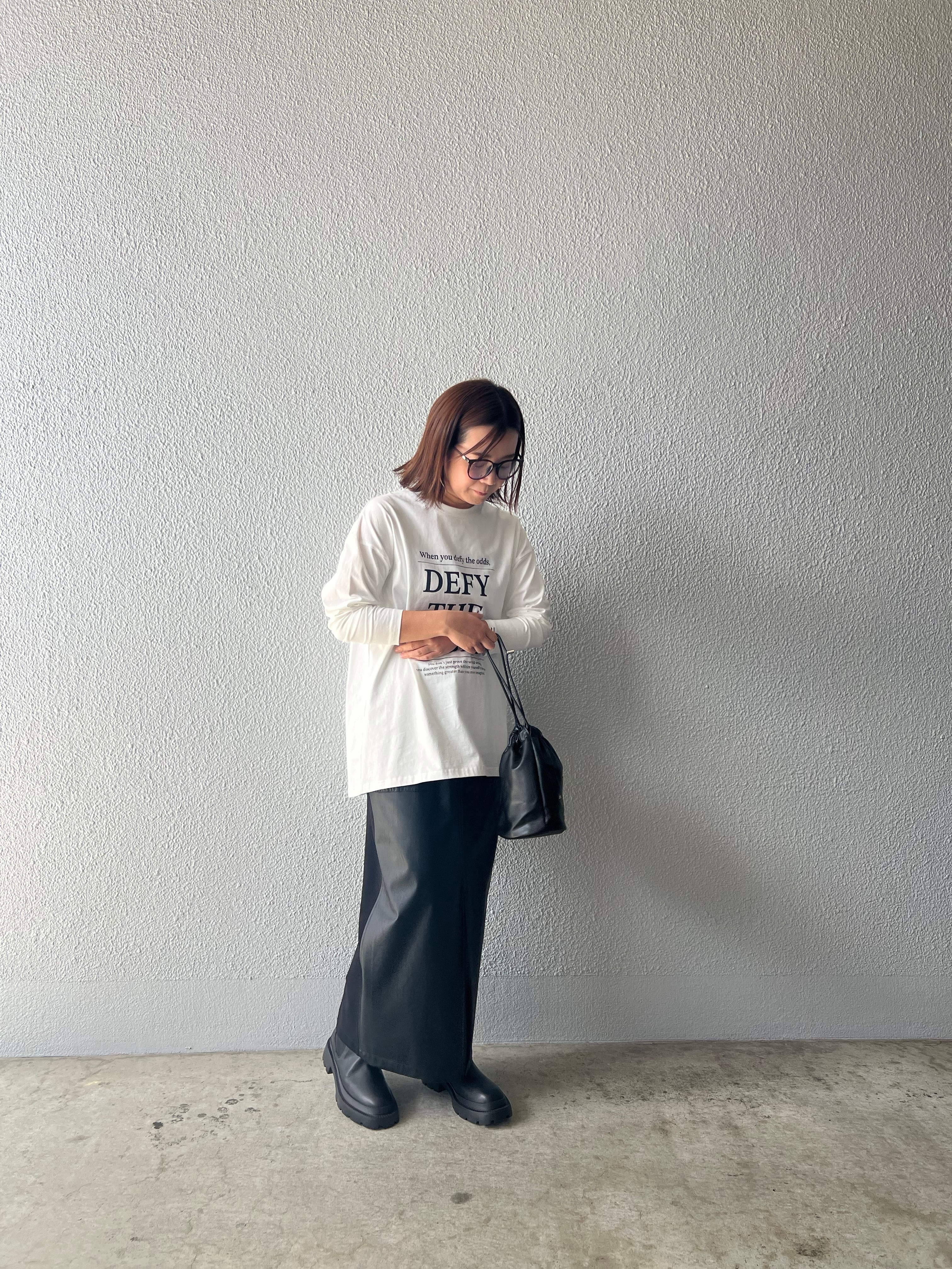 【PASSIONE】ロゴロングスリーブTシャツ