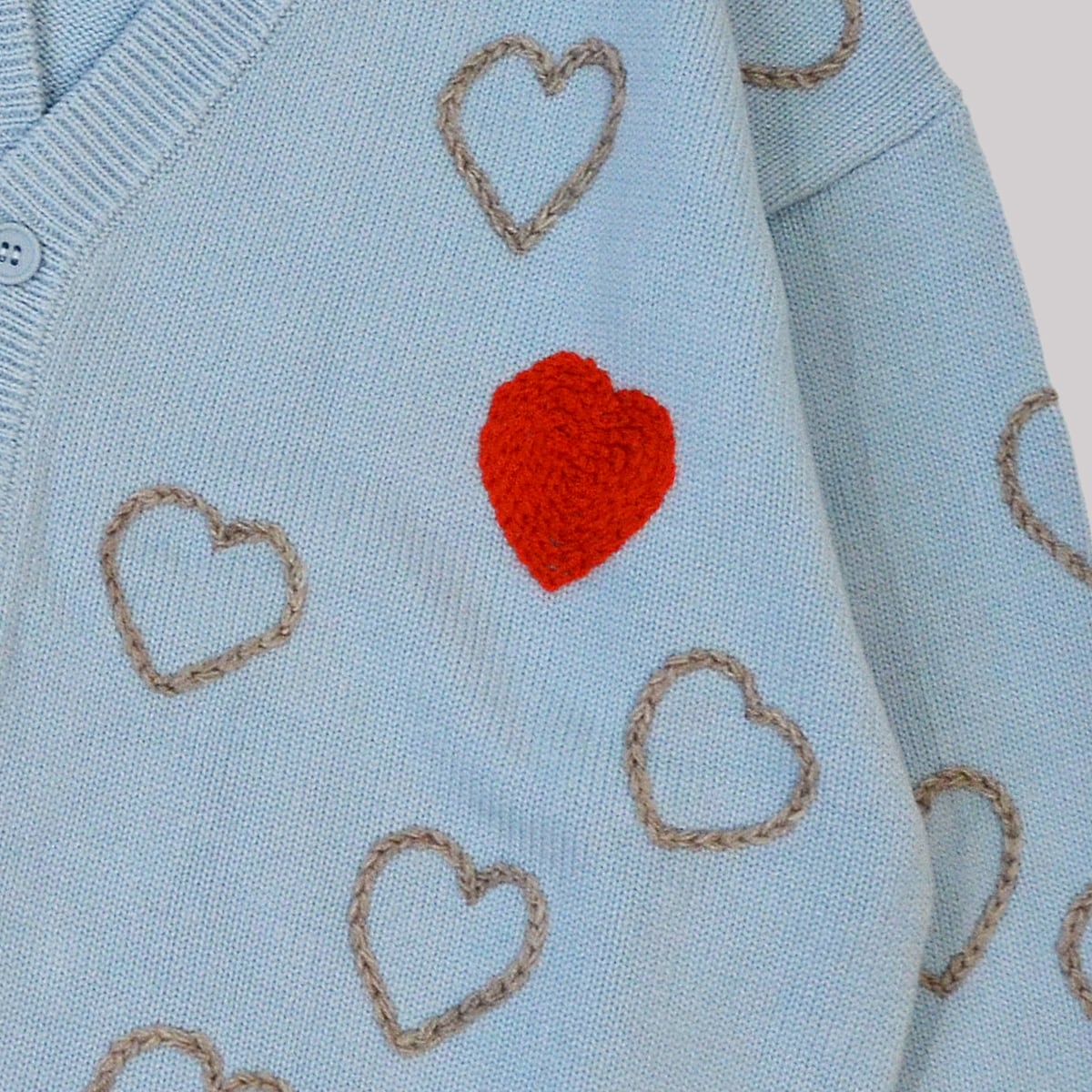 CC HAPPY HEARTFULL CARDIGAN -SAXE BLUE- | ChahChah | 公式通販