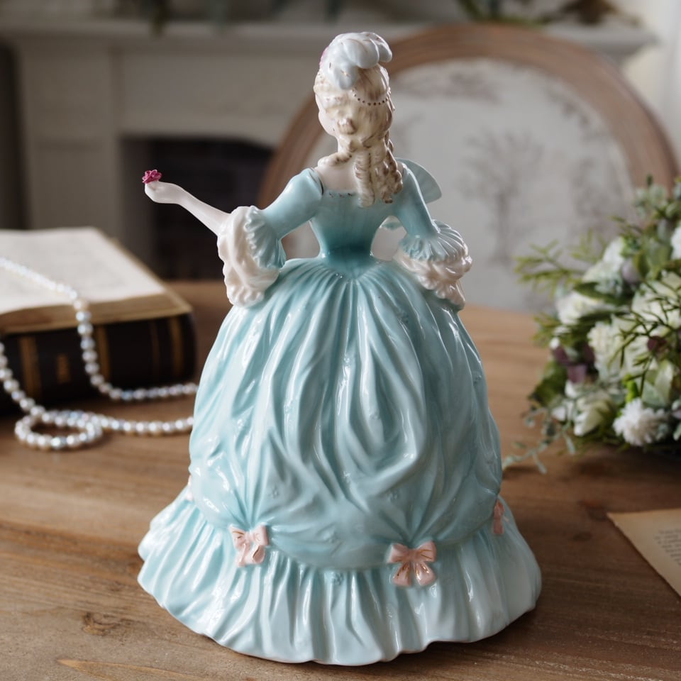 英国コールポートCoalport マリーアントワネット 限定フィギュリン