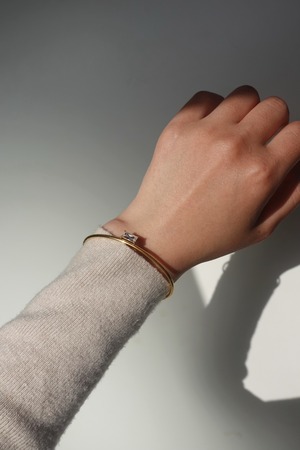 12/27(土)発売 Sleek Baguette Bangle