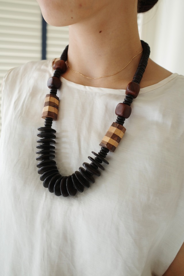 used wood necklace