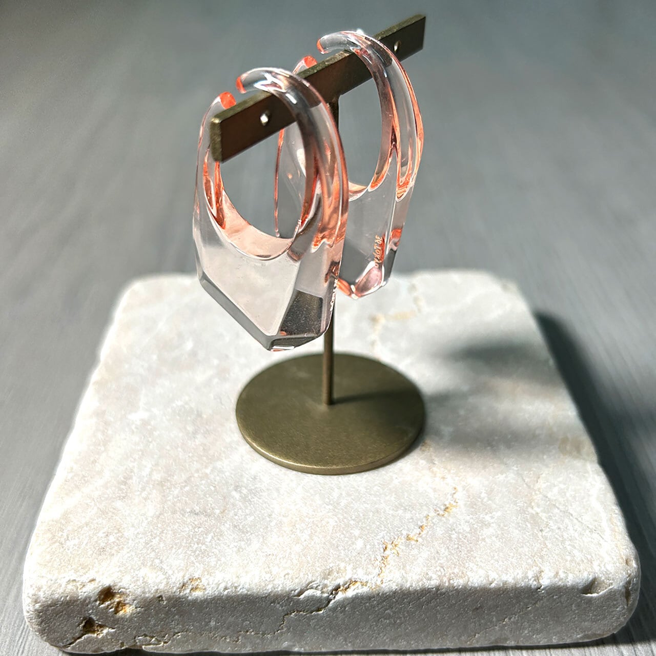 Clear Cut Ear Cuff | 三丁目六番地Tokyo