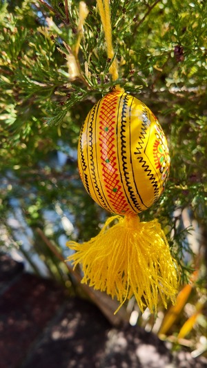 装飾用木製プィサンカ現代的なフツル様式（イースターエッグ）　