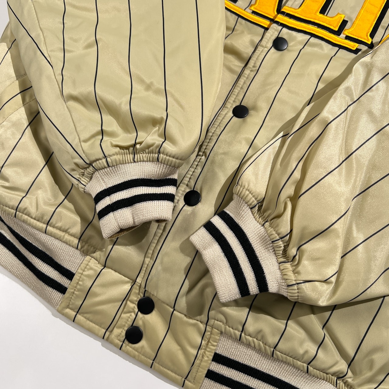 希少 MALT'S BEER モルツ ビール 非売品 リバーシブルスタジャン サイズ M /ゴールド系 サントリー 中綿 ブルゾン