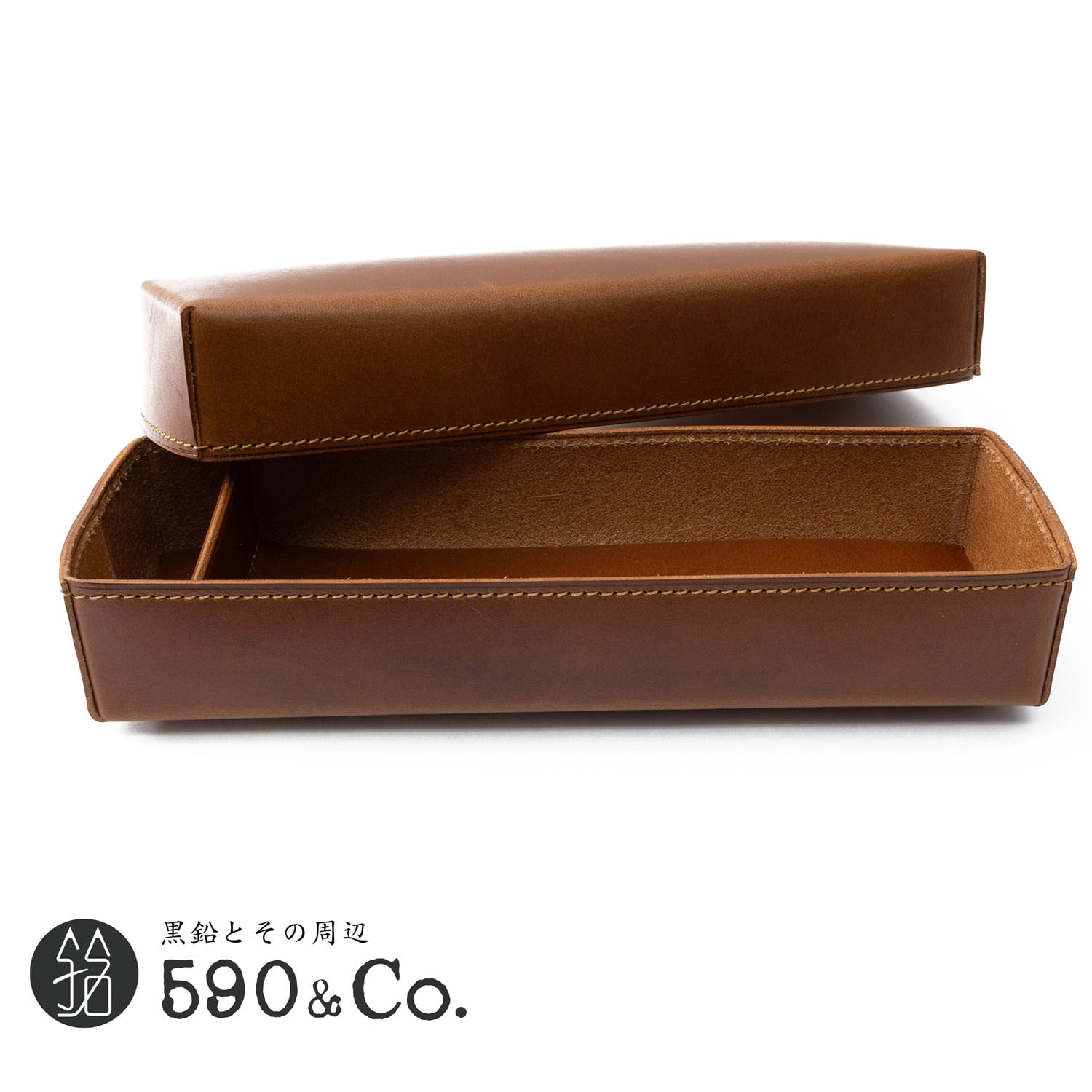 QUI】BOXペンケース (キャメル) | 590&Co.