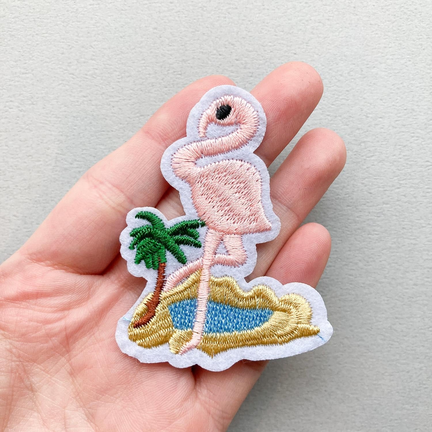 フラミンゴとヤシの木のワッペン | Dua-アクセサリーパーツショップ