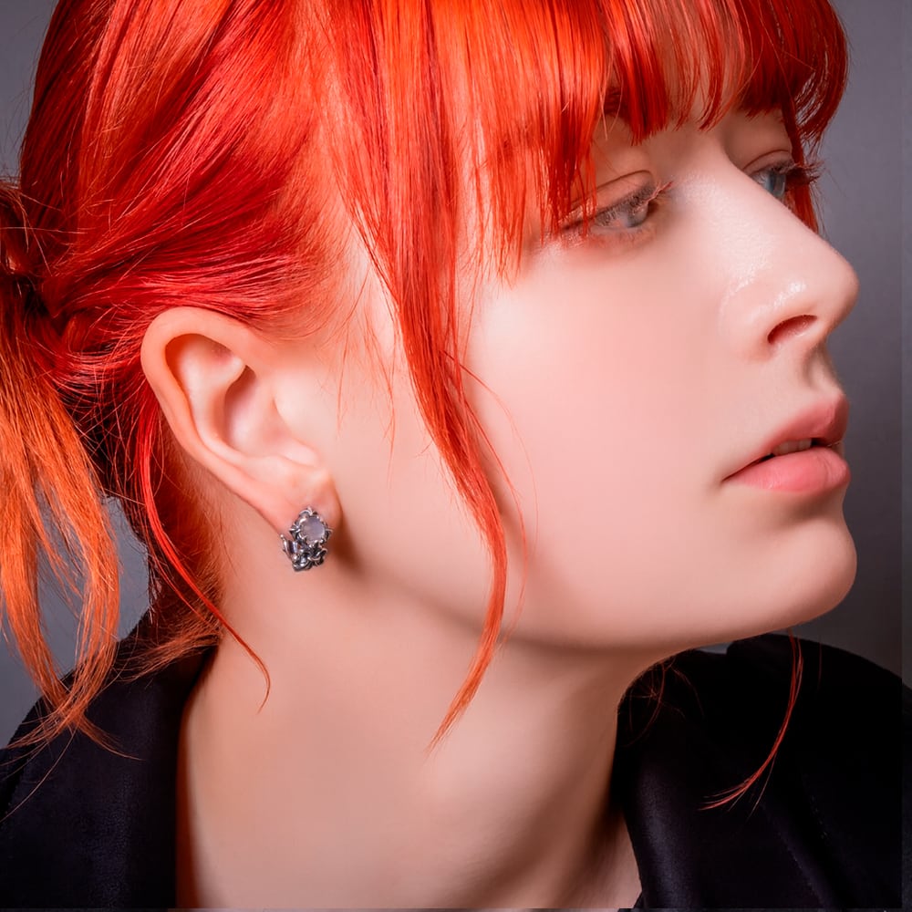 ローズカットブルームーンピアス 片耳用 ACE0189 Rose cut blue moon