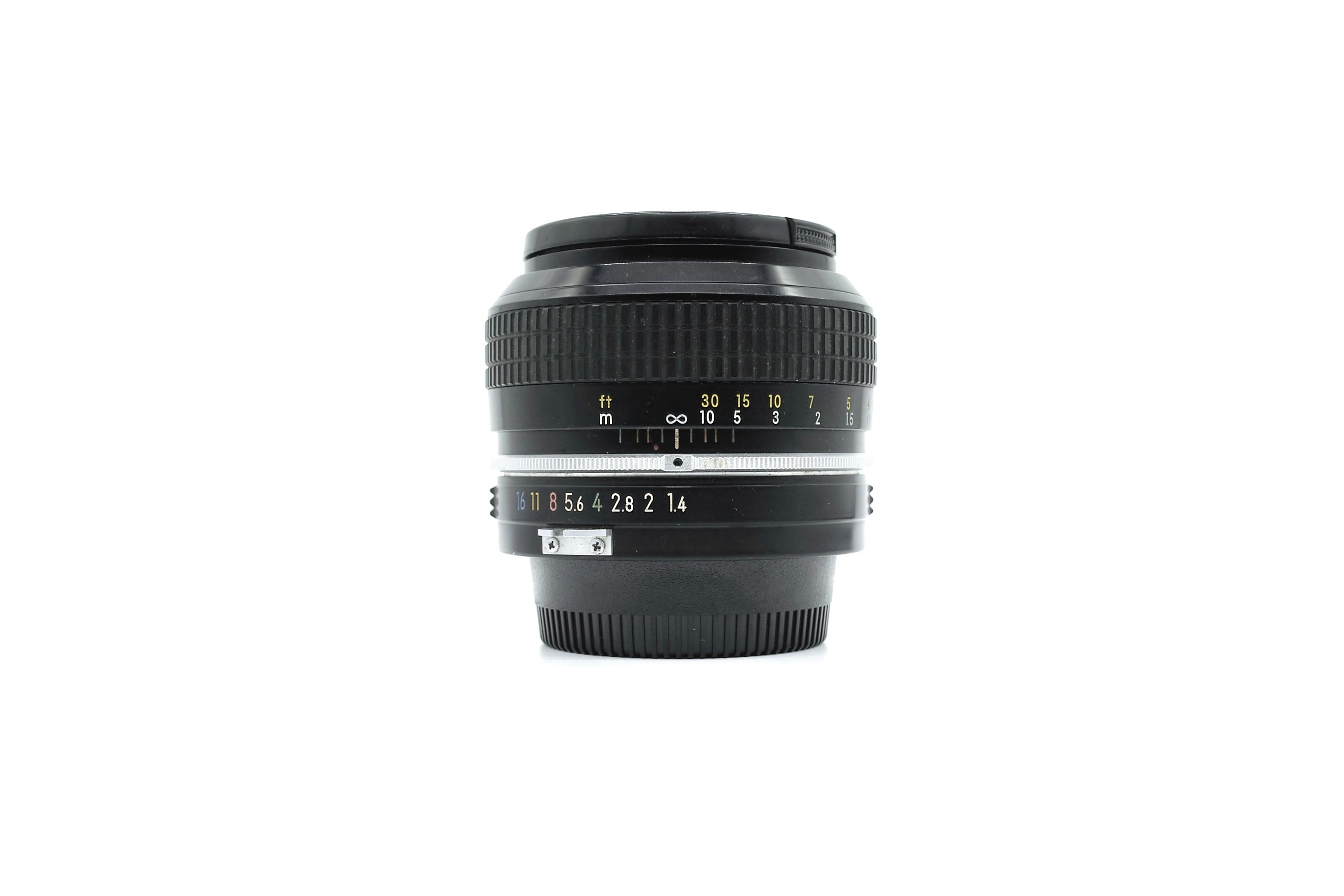 Nikon New NIKKOR 50mm F1.4 | ヨアケマエカメラ