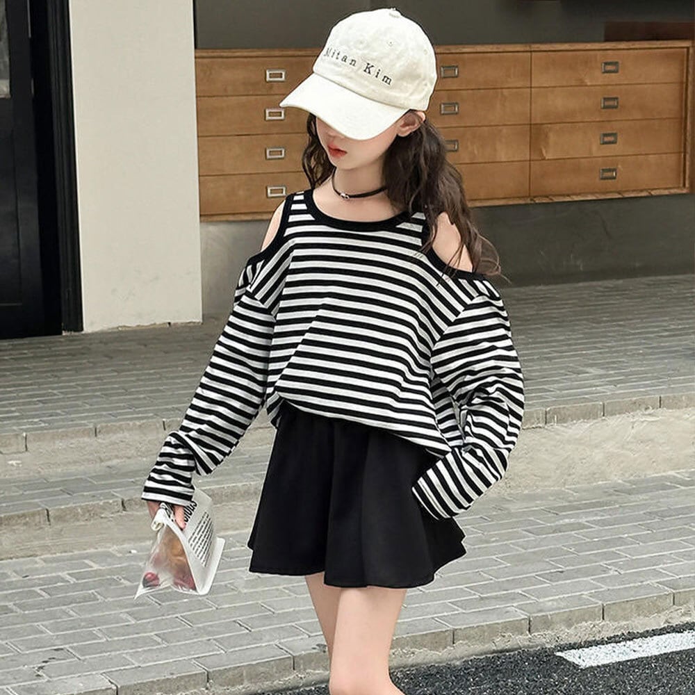 【送料無料】 子供服 女の子 肩開き スウェット シャツ 長袖 春秋 韓国 おしゃれ ボーダー柄 オフショルダー かわいい カジュアル 小学生 キッズ ゆったり 韓国ファッション 大人可愛い 大人女子