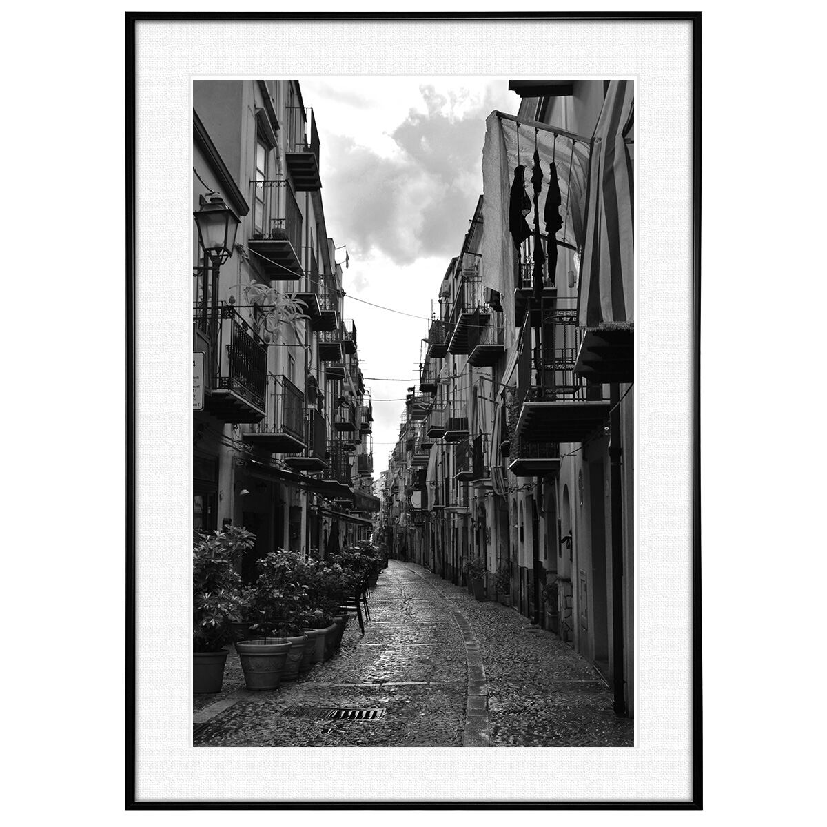 イタリア シチリア島パレルモの路地裏 インテリアアートフォト写真額装 As0035 インテリアアート写真 通販のアートスクワッド