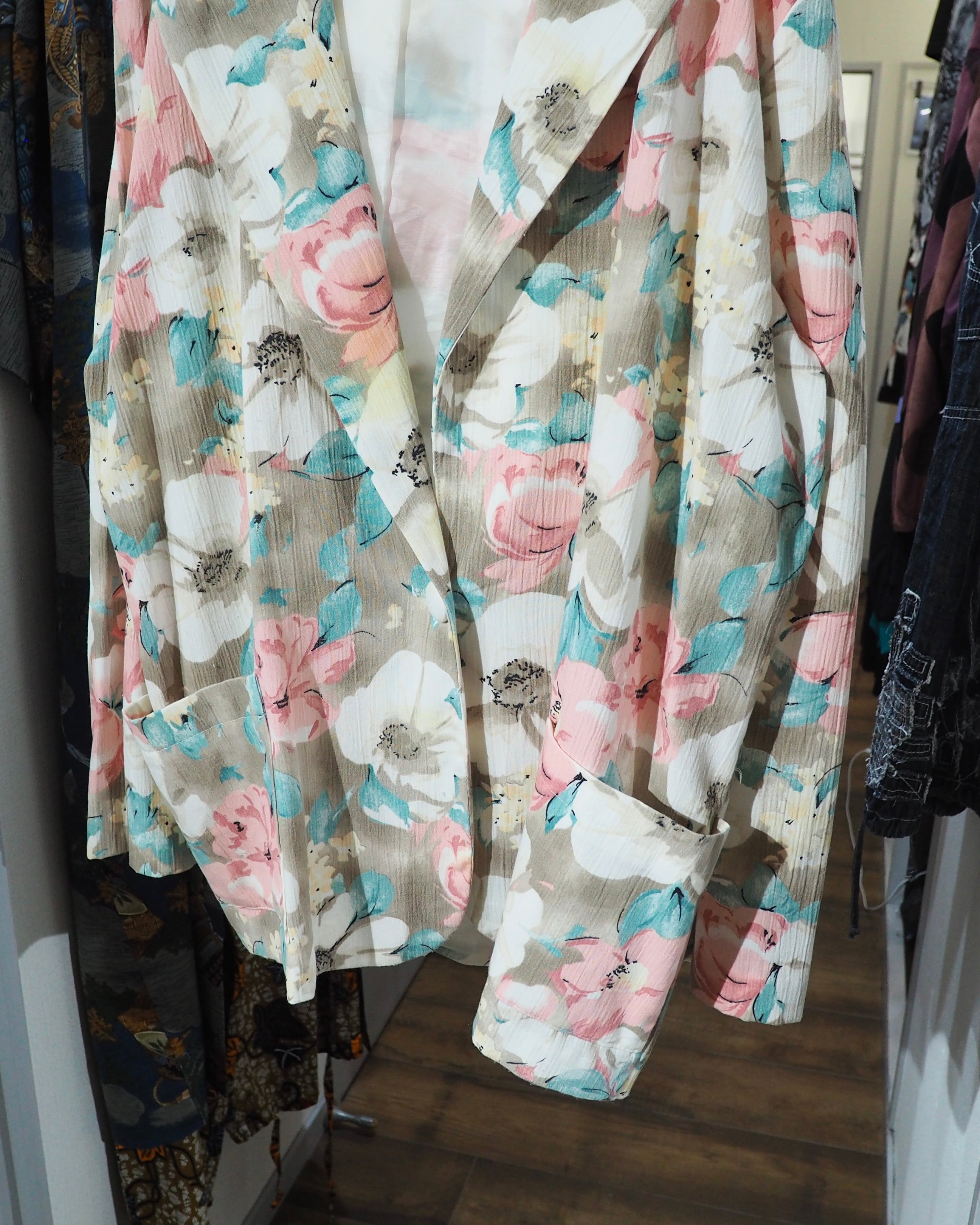 Beautiful Flower pattern vintage loose Easy Tailored Jacket