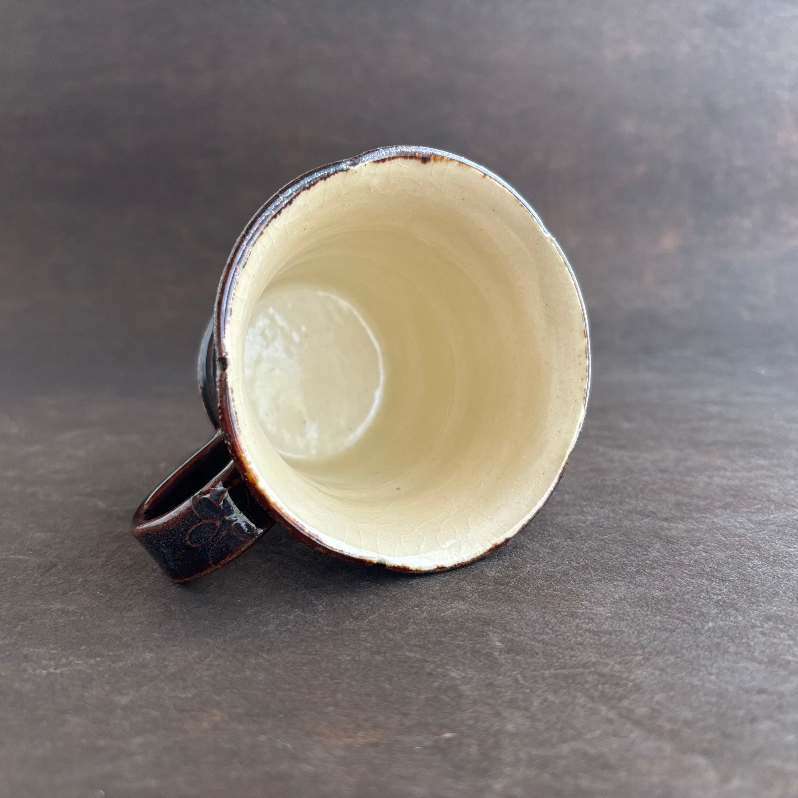 土和のルリエフ　飴釉　お花形ミニマグカップ