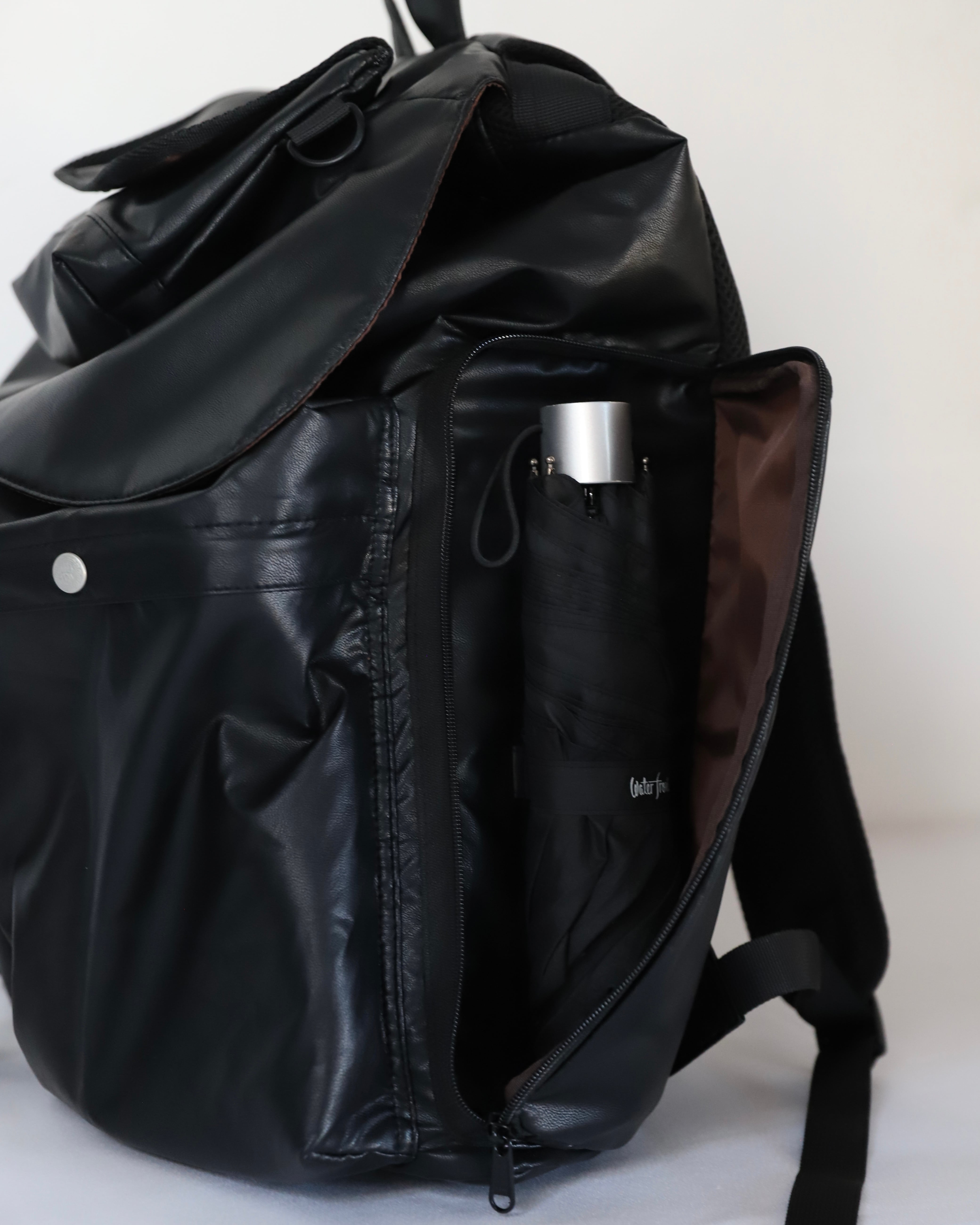 Leather Traveler's Backpack | AMBERGLEAM