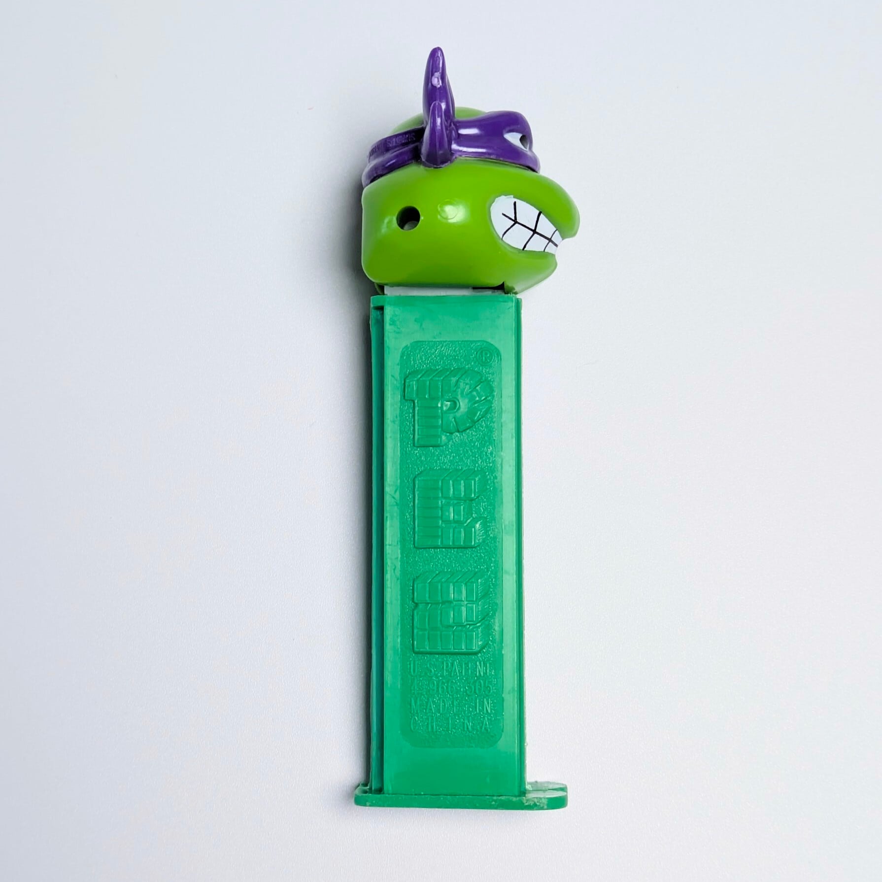 ☆ VINTAGE90' ☆【 Teenage Mutant Ninja Turtles / タートルズ ) 】『 ドナテロ アングリーver. 』 / PEZ / ペッツ / CANDY&DISPENSER 〚アメリカン雑貨 アメトイ〛