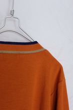 Buttons design knit top