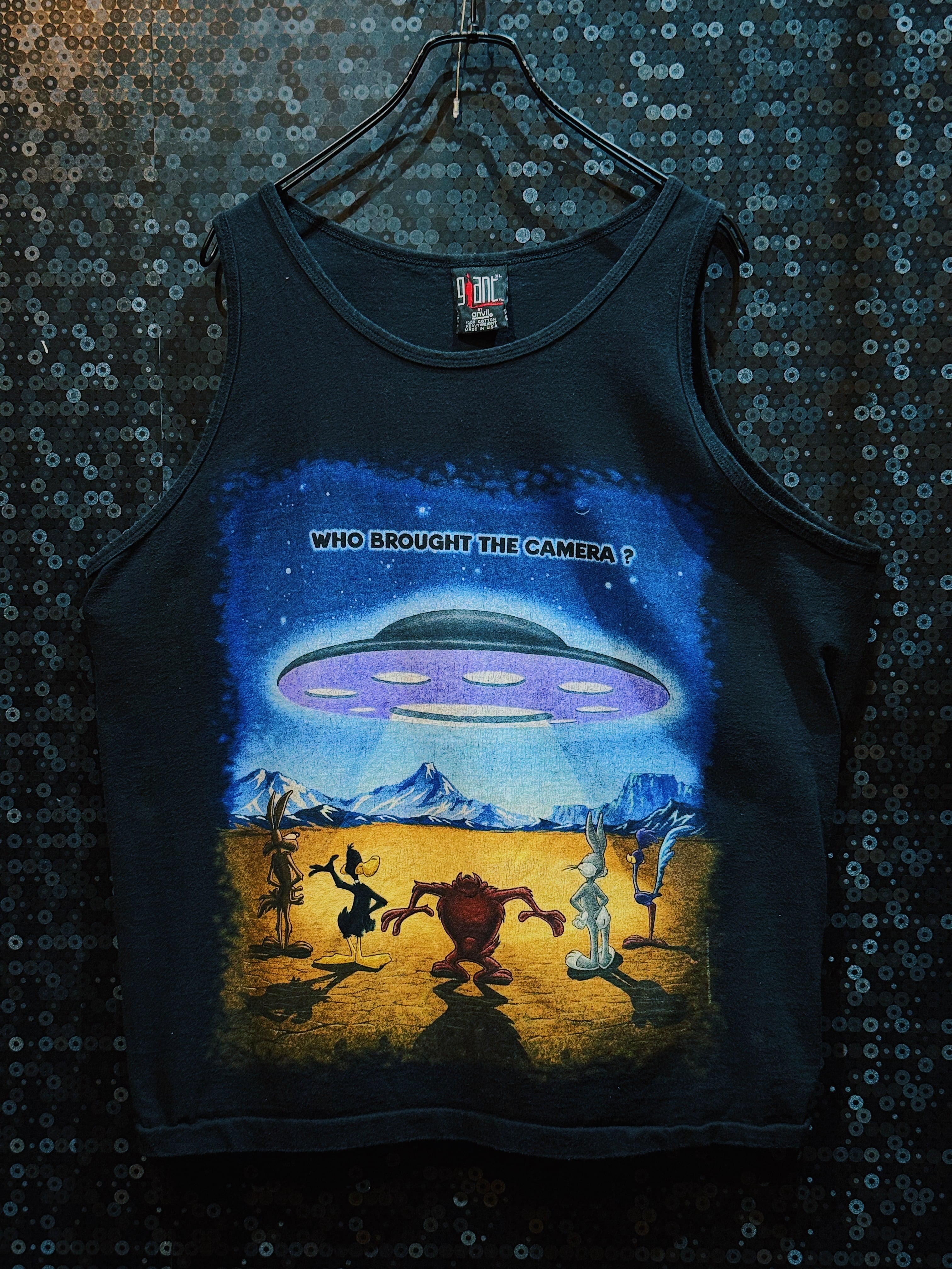 【ÆIEM】"Looney Tunes"vintage “Who Brought the Camera?” Tank Top T-shirt