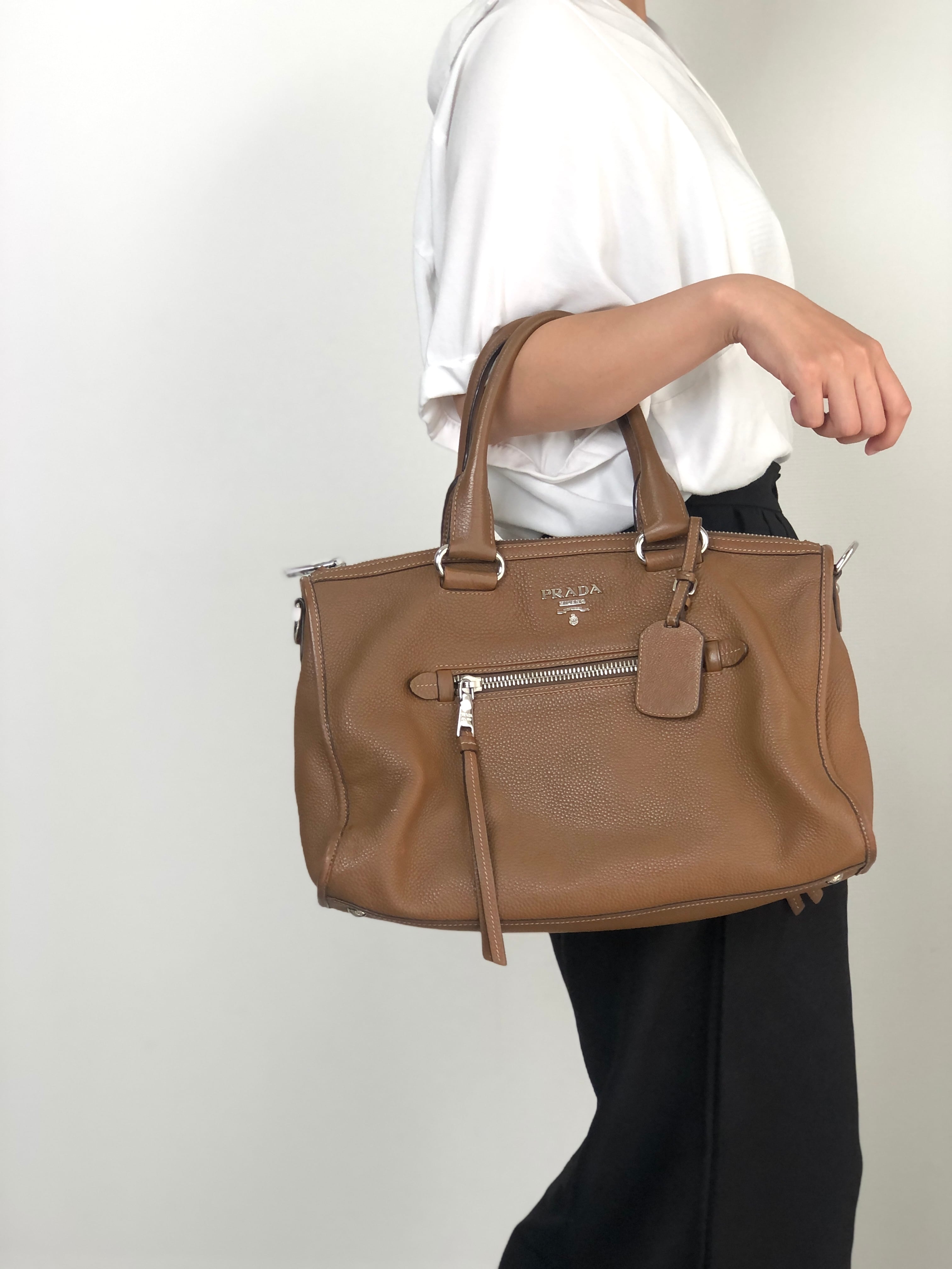 PRADA プラダ VITELLO PHENIX ショルダーバッグ ブラウン ロゴ レザー