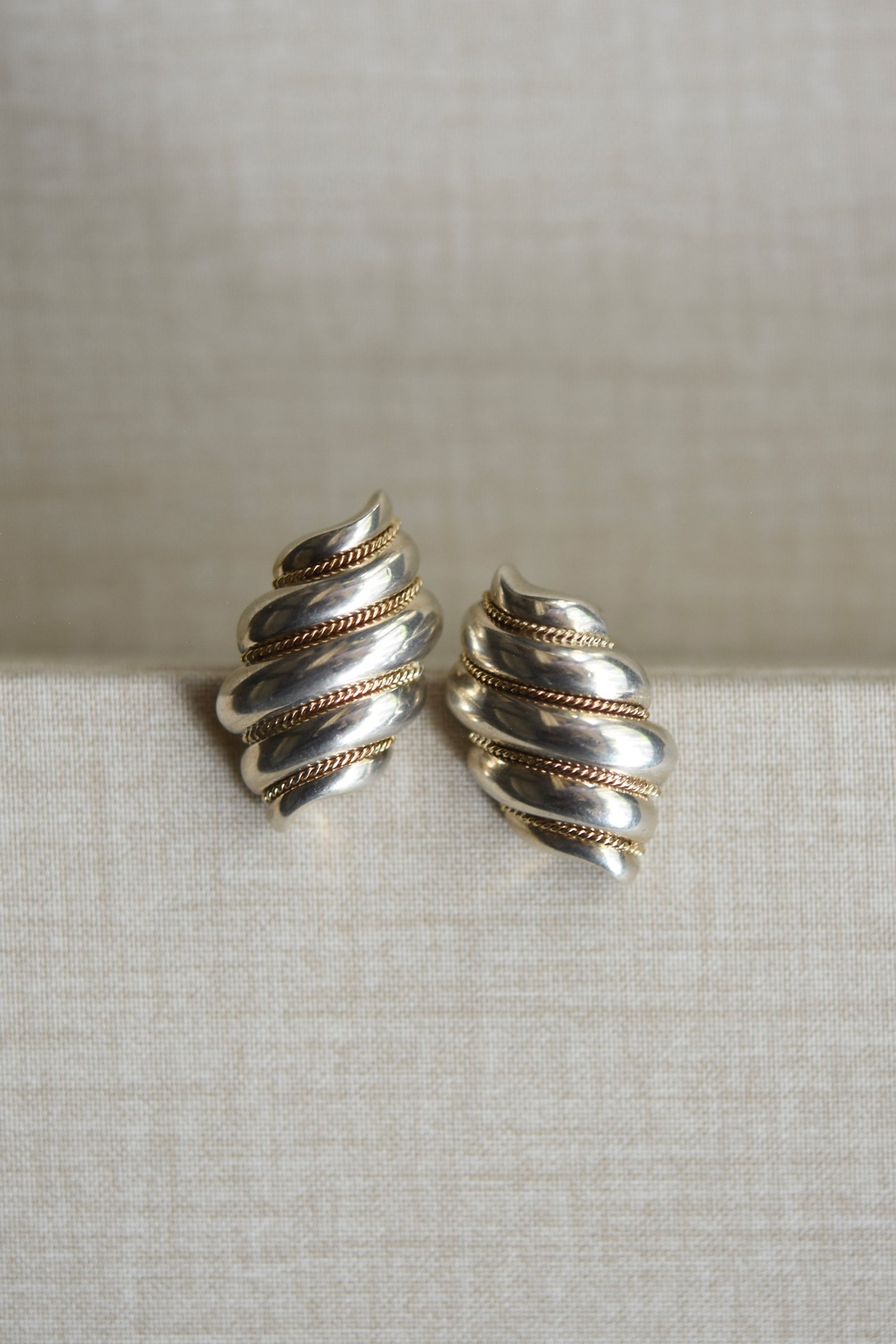 IORI／"Tiffany& Co." earrings／ twist