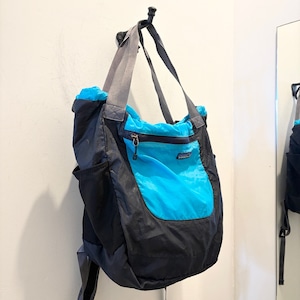 2011 PATAGONIA LIGHT WAIT TRAVEL TOTE BLUE/BLACK