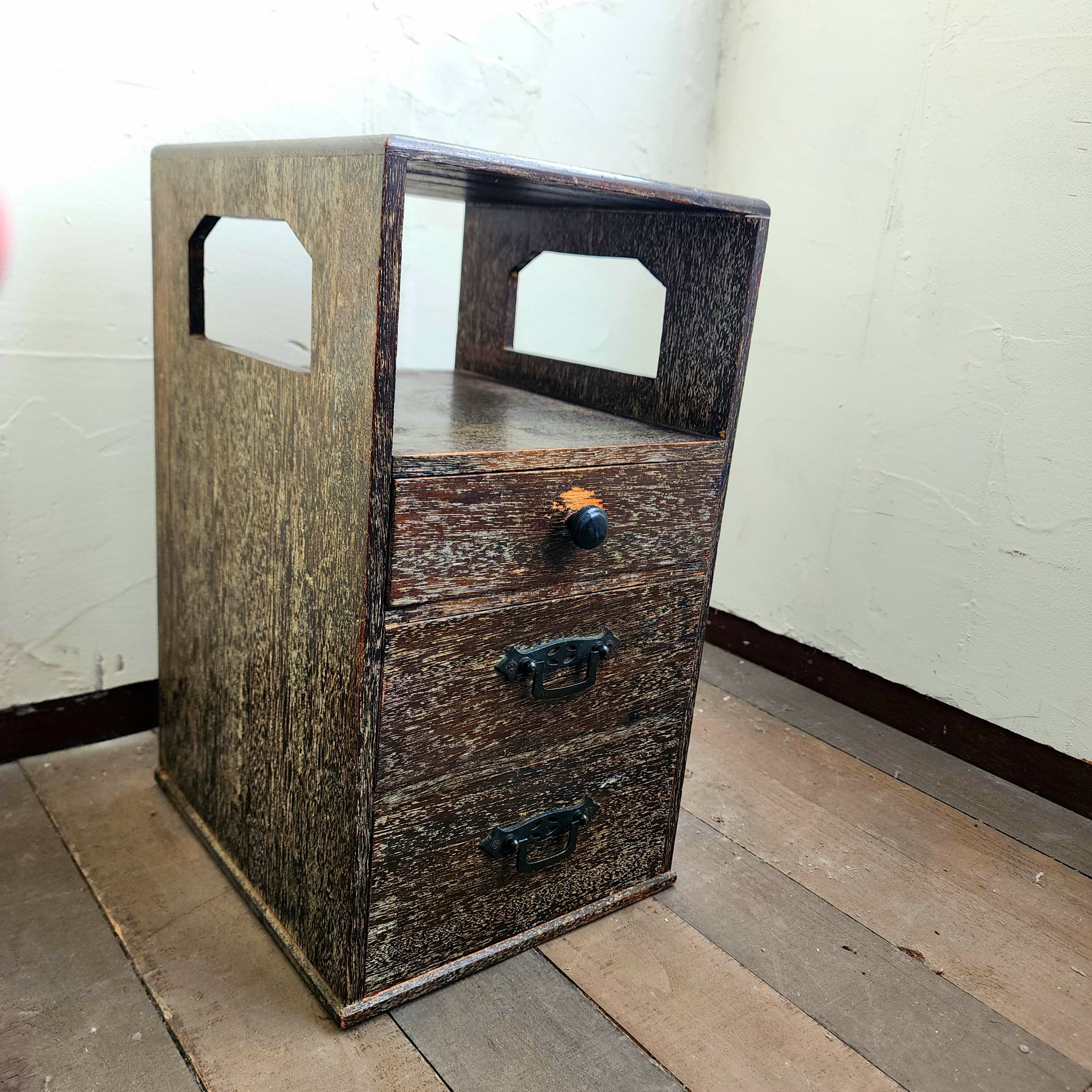 アンティーク雑貨・家具・骨董品