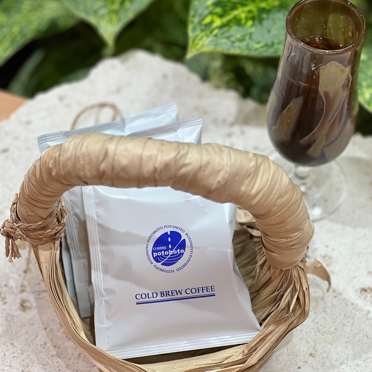 COFFEE potohoto　COLD BREW COFFEE
