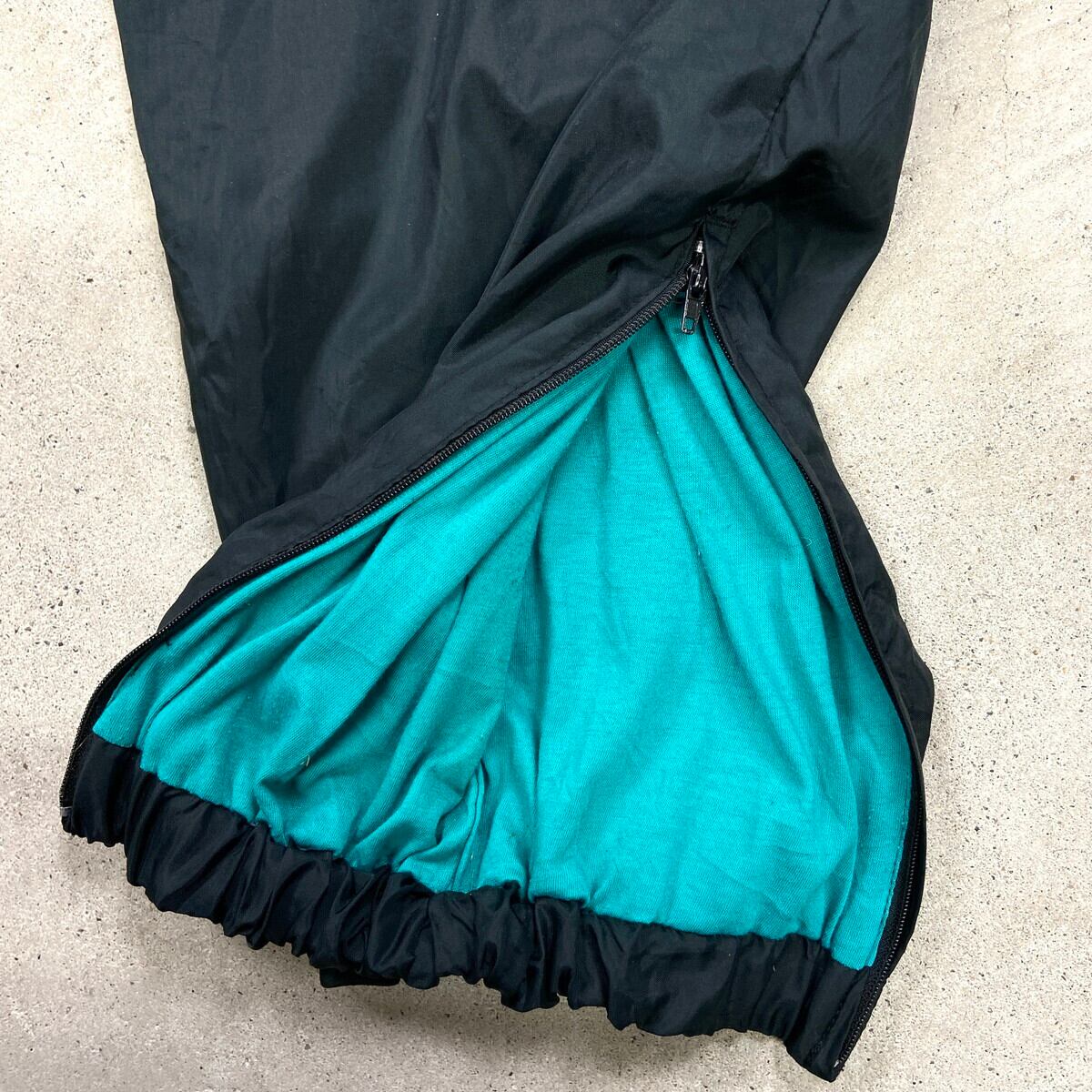 90年代 銀タグ NIKE ナイキ ナイロントラックパンツ メンズL 古着 90s