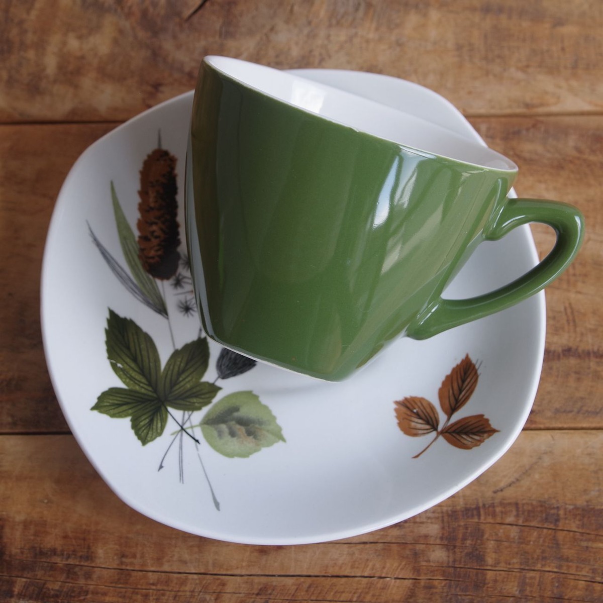 ミッドウィンター リバーサイド 蒲 植物 コーヒーカップ＆ソーサー 
