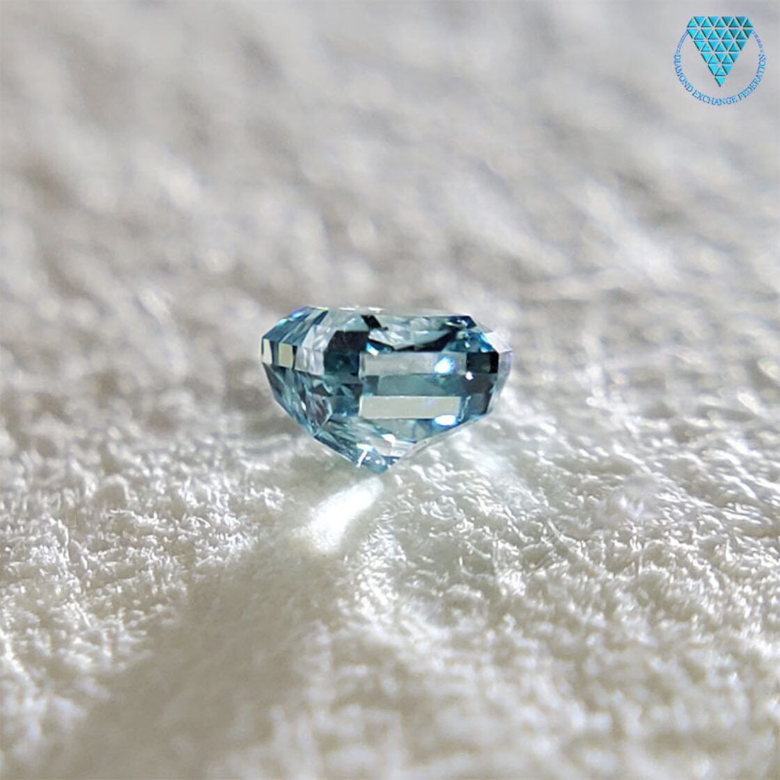 0.05 ct FANCY VIVID GREEN BLUE GIA 天然 グリーン ブルー 