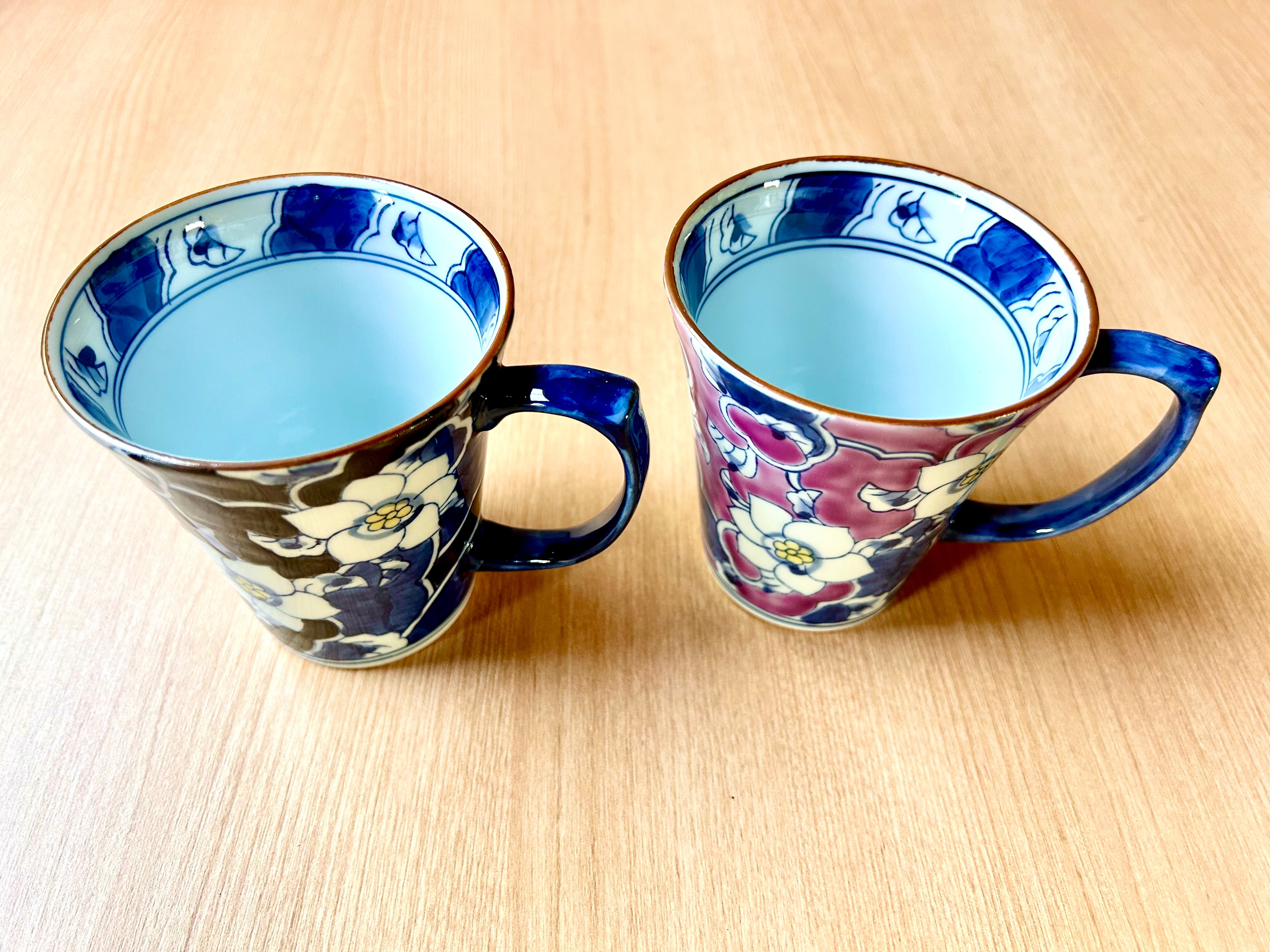 唐花 ペアマグカップ | 有田焼 緒方陶園オンラインショップ
