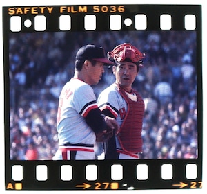 2443G2 中沢伸二 阪急ブレーブス 1970年代 古写真 35mm ポジフィルム プロ野球 昭和レトロ ヴィンテージ