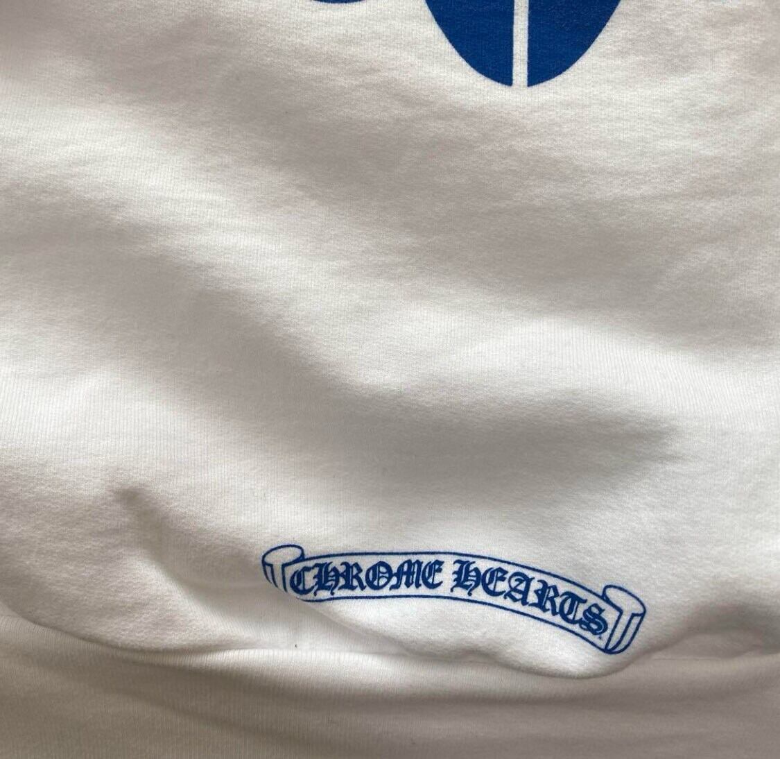 Chrome Hearts ホワイト フード付きパーカー 青い装飾 CHROME HEARTS クロムハーツ クロス モチーフ パーカー フーディー LA