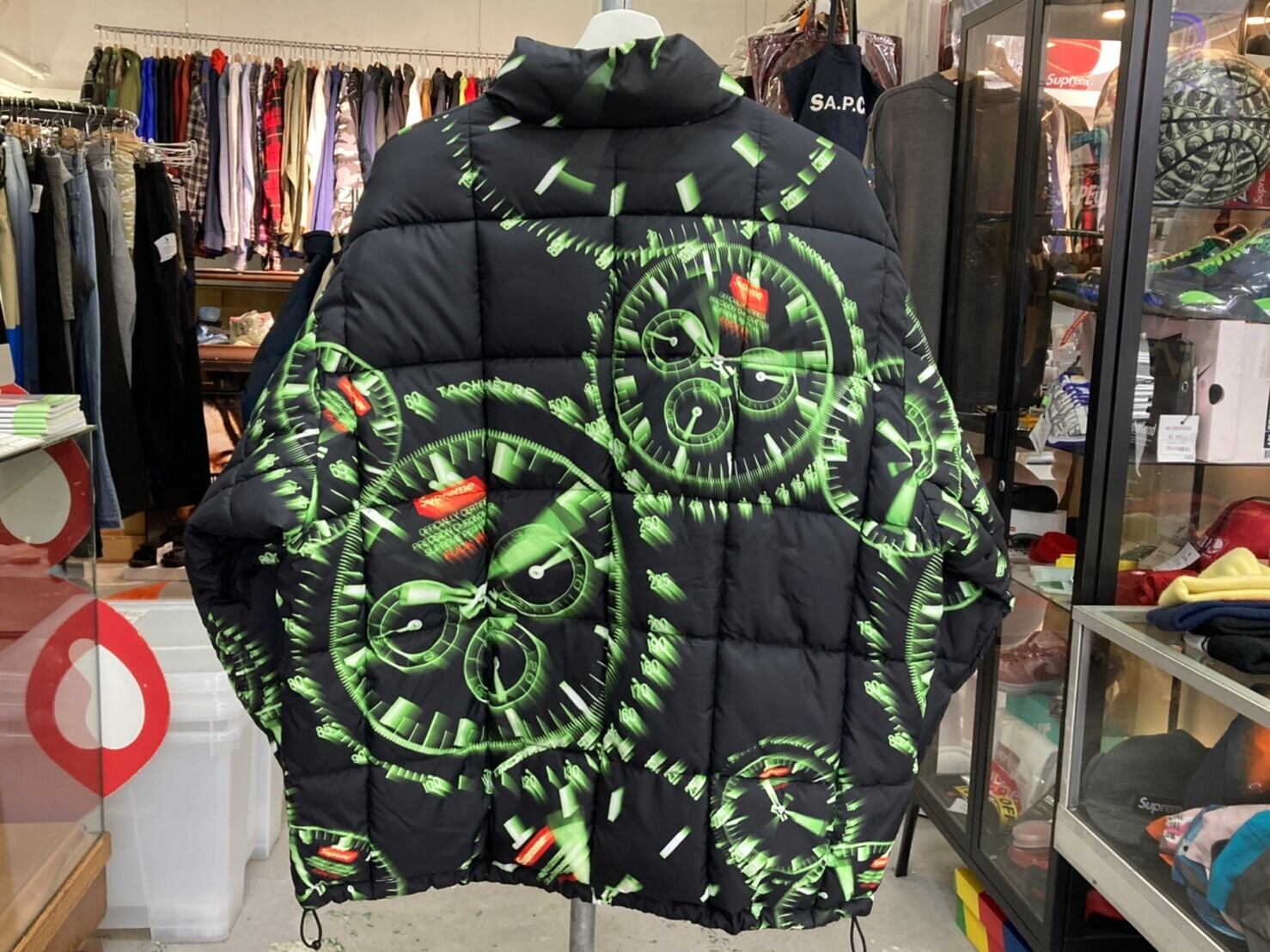 SUPREME Watches Reversible Puffy Jacket LARGE 96287 | BRAND BUYERS ...