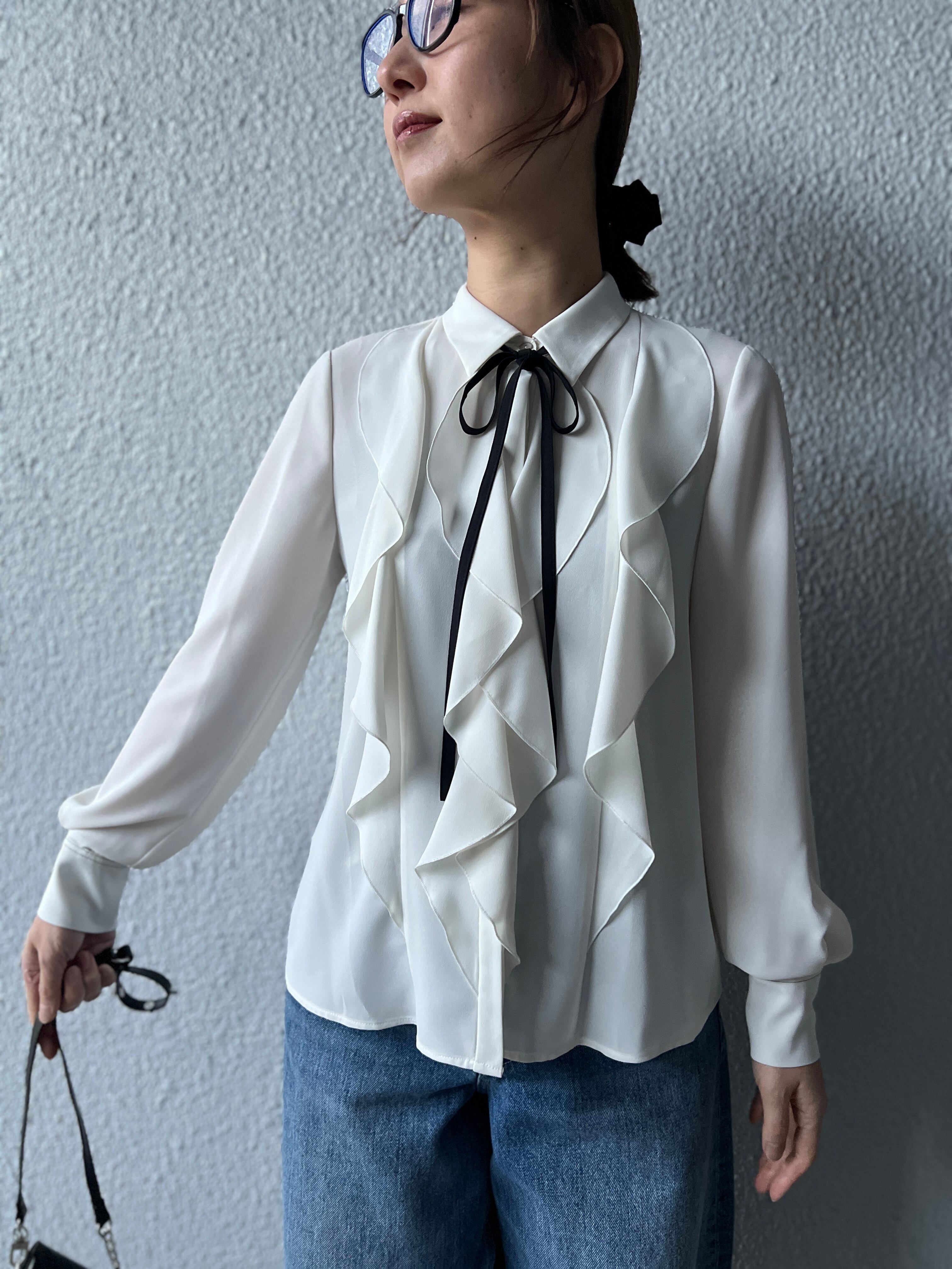 【PASSIONE】ラッフルフリルボウタイブラウス 426919