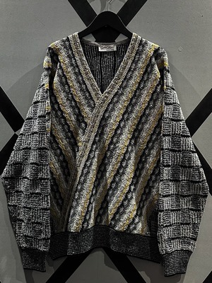 【X VINTAGE】"CARLO COLUCCI"  Vintage Loose V Neck Knit