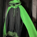 00s NIKE ハーフジッププルオーバーフーディ　ラグラン　黒×緑　M