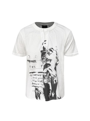 【TH4SWE】Layered V-Neck Graphic T-Shirt