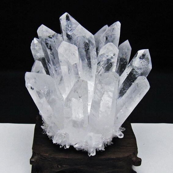 水晶 クラスター 水晶 原石 台座付属 一点物 182-8605